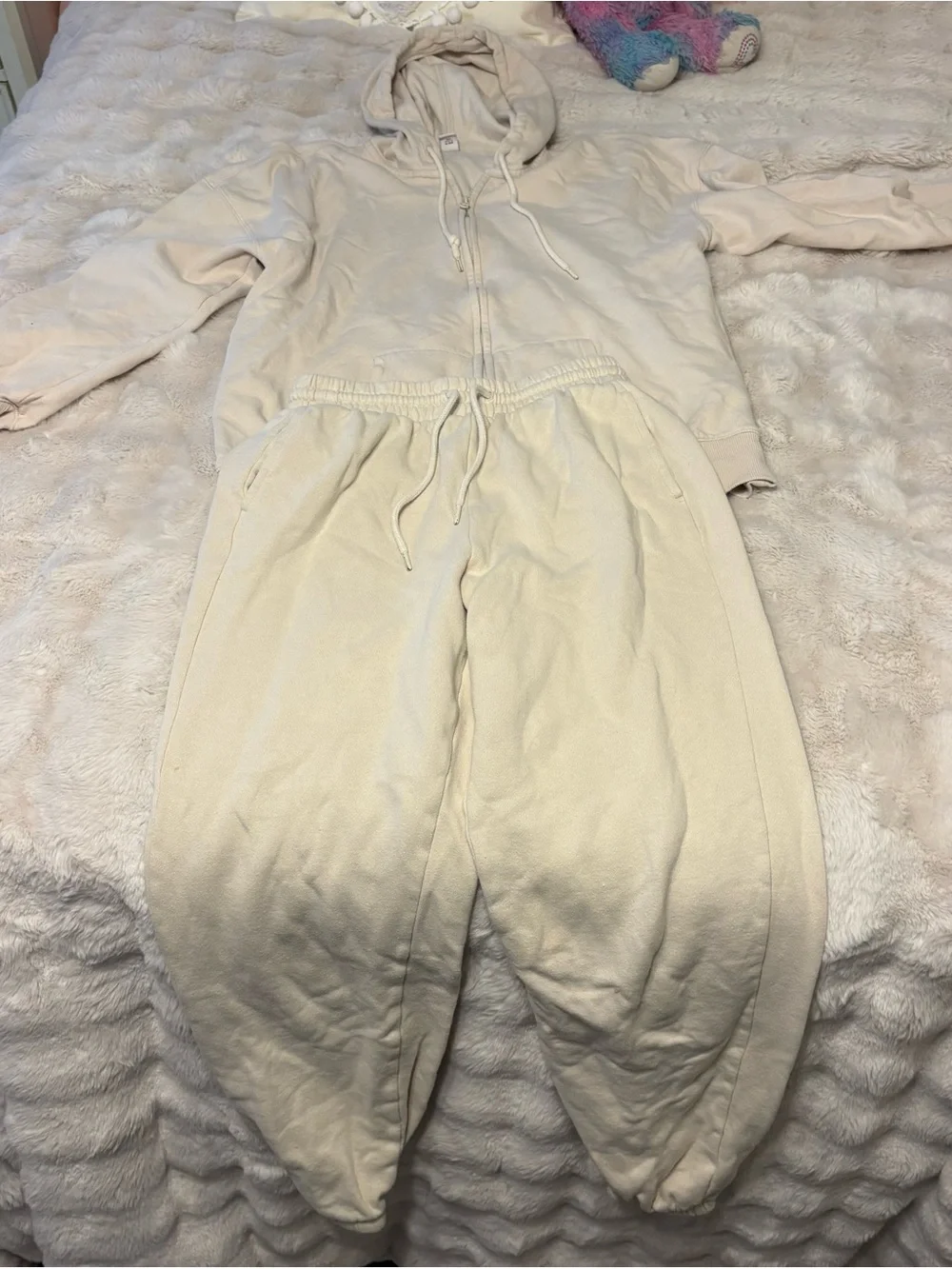 Old Navy Cream Zip Hoodie & Jogger Set - Picture 1 of 1